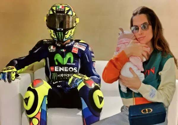 Valentino svela tutti gli aneddoti sul ritiro: &ldquo;Ho guardato la MotoGP con Giulietta in braccio e ho pensato &laquo;che cu*o non essere in pista&hellip;&raquo;&rdquo;