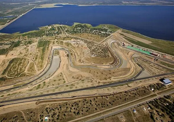 Asfalto sporco e grip ridotto: il programma stravolto di Termas de Rio Hondo non &egrave; l'unico problema