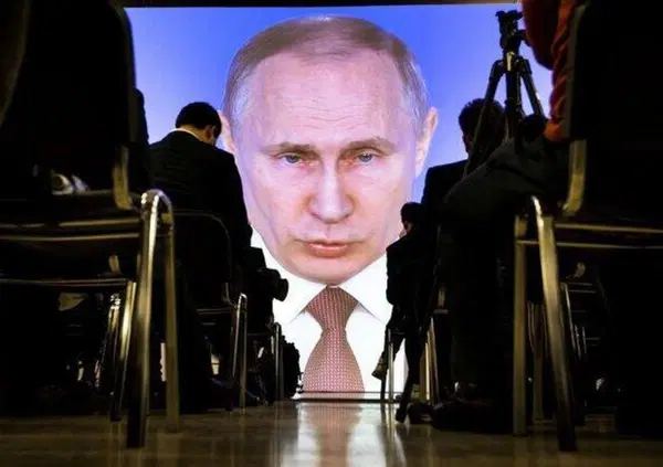 &ldquo;Biden ha un&rsquo;ossessione: far cadere Putin e smembrare la Russia&rdquo;. Intervista a Giorgio Dell'Arti