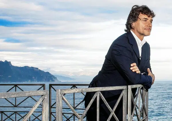 Alberto Angela, 60 anni da Re Mida della scienza, icona gay e &ldquo;secchione&rdquo; pi&ugrave; desiderato dalle italiane