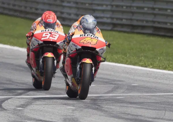 Pol Espargar&ograve;: &ldquo;Marc Marquez guida cos&igrave; per fare spettacolo e per accontentare la gente&rdquo;
