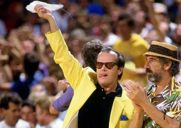 Per capire Jack Nicholson bisogna capire la sua passione per i Lakers (e noi ve la raccontiamo)