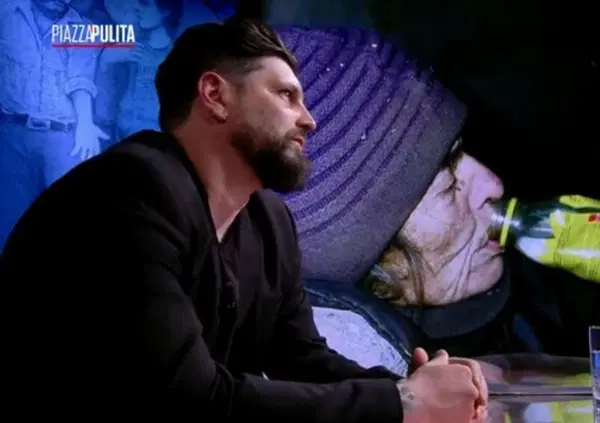 &ldquo;Per tre mesi ho sentito l'odore acre della morte&rdquo;. La testimonianza del fotoreporter Gabriele Micalizzi tornato dalla citt&agrave; martire dell&rsquo;Ucraina