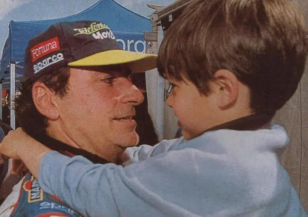 Carlos Sainz loda il figlio e Binotto: "Ferrari rinata grazie a Mattia"