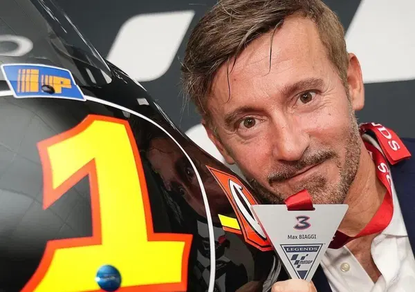 Max Biaggi &egrave; leggenda: &ldquo;Tutti vogliono arrivare in fretta in MotoGP, ai miei tempi avevamo paura"