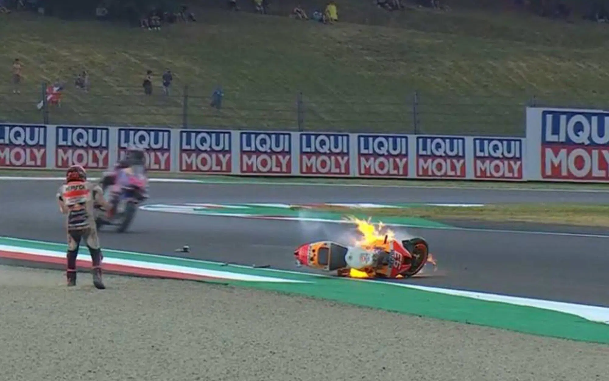 20220529 105310129 7726