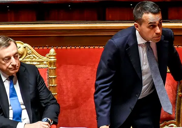 L'ex M5S Favia: "Di Maio si &egrave; venduto! Lo conosco bene: &egrave; disposto a tutto per la poltrona". E su Conte...