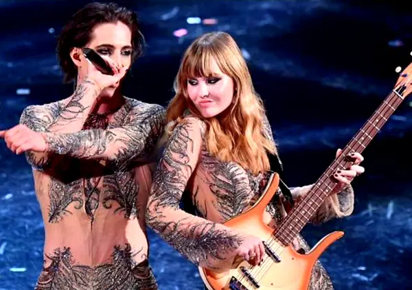 Ma gli stadi sono tutti sold out? Molendini: "M&aring;neskin gonfiati e la Amoroso a San Siro regala i biglietti&hellip;&rdquo;