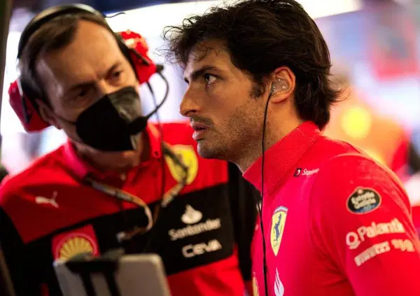 I complottisti arrivano in F1, la stampa spagnola accusa la Ferrari: "Sainz boicottato in Austria. Ecco cos'&egrave; successo" 