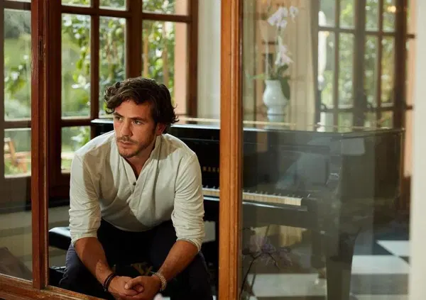 Jack Savoretti: "I reality erano un problema, ma i Maneskin hanno riportato la musica per strada&rdquo;. E sulla scena italiana...