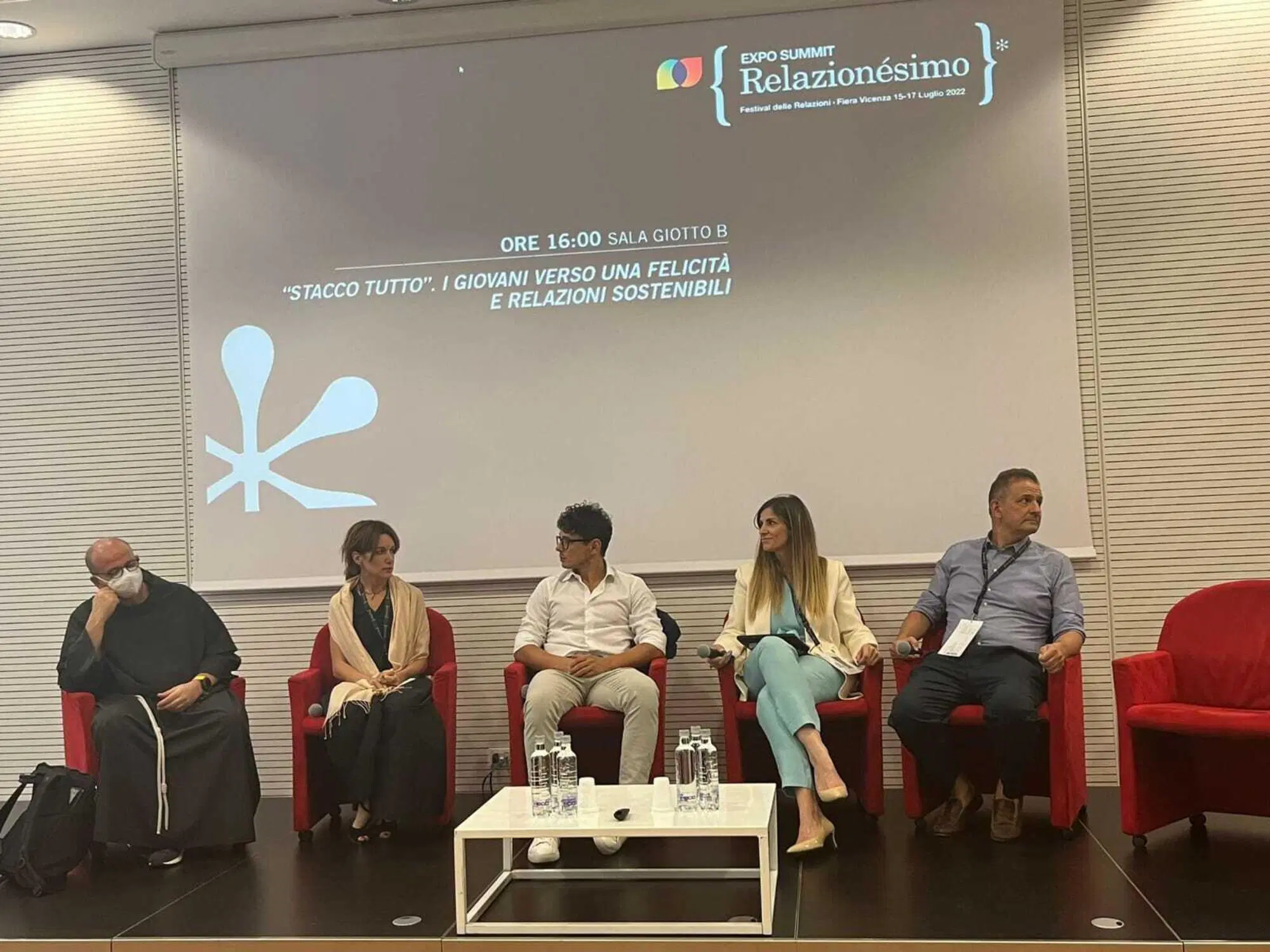 La presentazione di "Stacco tutto" a Relazionesimo