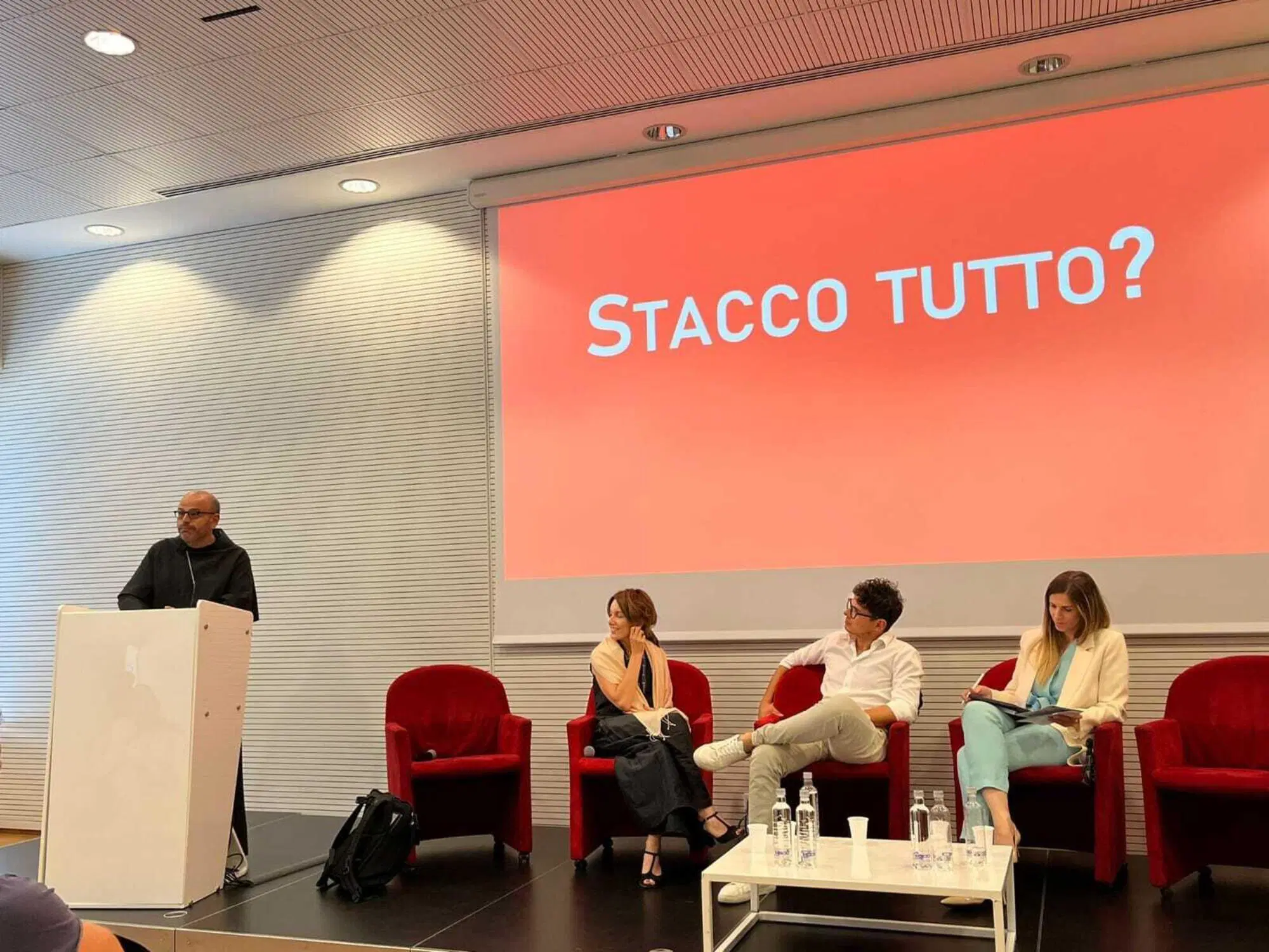 La presentazione di "Stacco tutto" a Relazionesimo