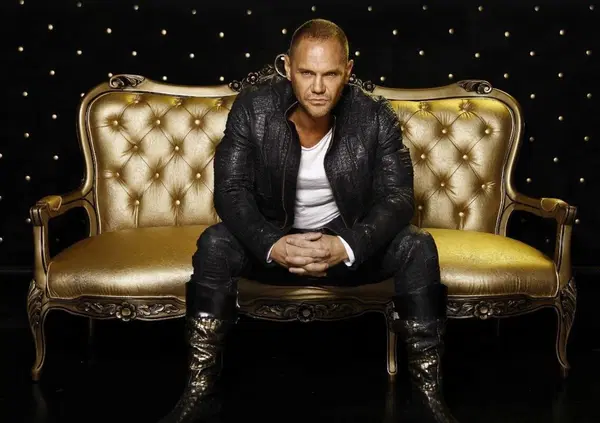 Prendi i "Nacho", che inizia la serie col porno biopic sul Rocco Siffredi iberico