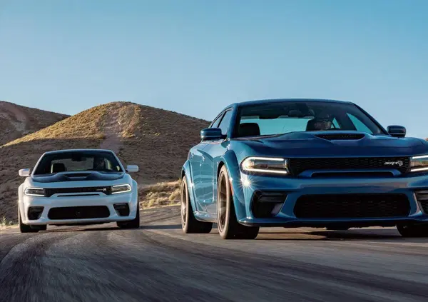 Fine di un&rsquo;era: Stellantis dice basta alle muscle car Dodge Charger e Challenger 