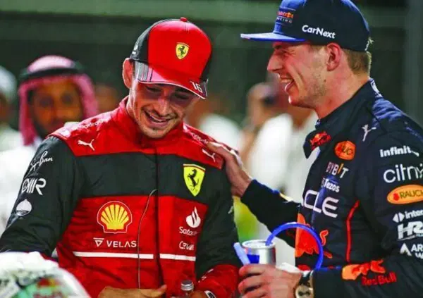 Max Verstappen fa l'occhiolino alla Ferrari: &ldquo;Grande rispetto, con la Mercedes invece...&rdquo;