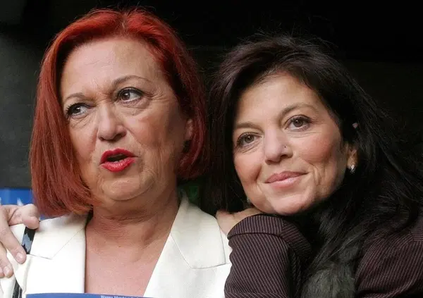 Netflix lancia la serie dedicata a Wanna Marchi. L'intervista di MOW con la figlia Stefania Nobile: &laquo;Vi vender&ograve; anche la morte&raquo; 