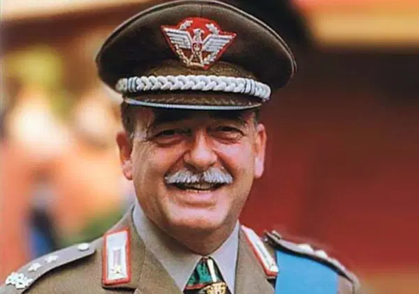Quarant'anni fa la morte di Carlo Alberto Dalla Chiesa: il generale che da solo sfid&ograve; la mafia