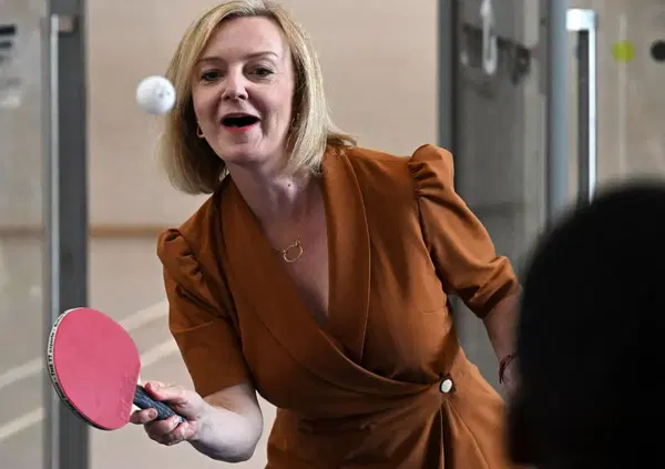 La nuova premier inglese: &ldquo;Pronta all&rsquo;atomica&rdquo;. Ma con le donne al potere non era prevista la pace?