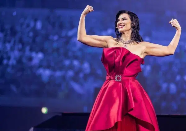 "La Pausini non &egrave; fascista se non canta Bella Ciao. Non &egrave; un brano apolitico". Parola dello storico Bruno Guerri