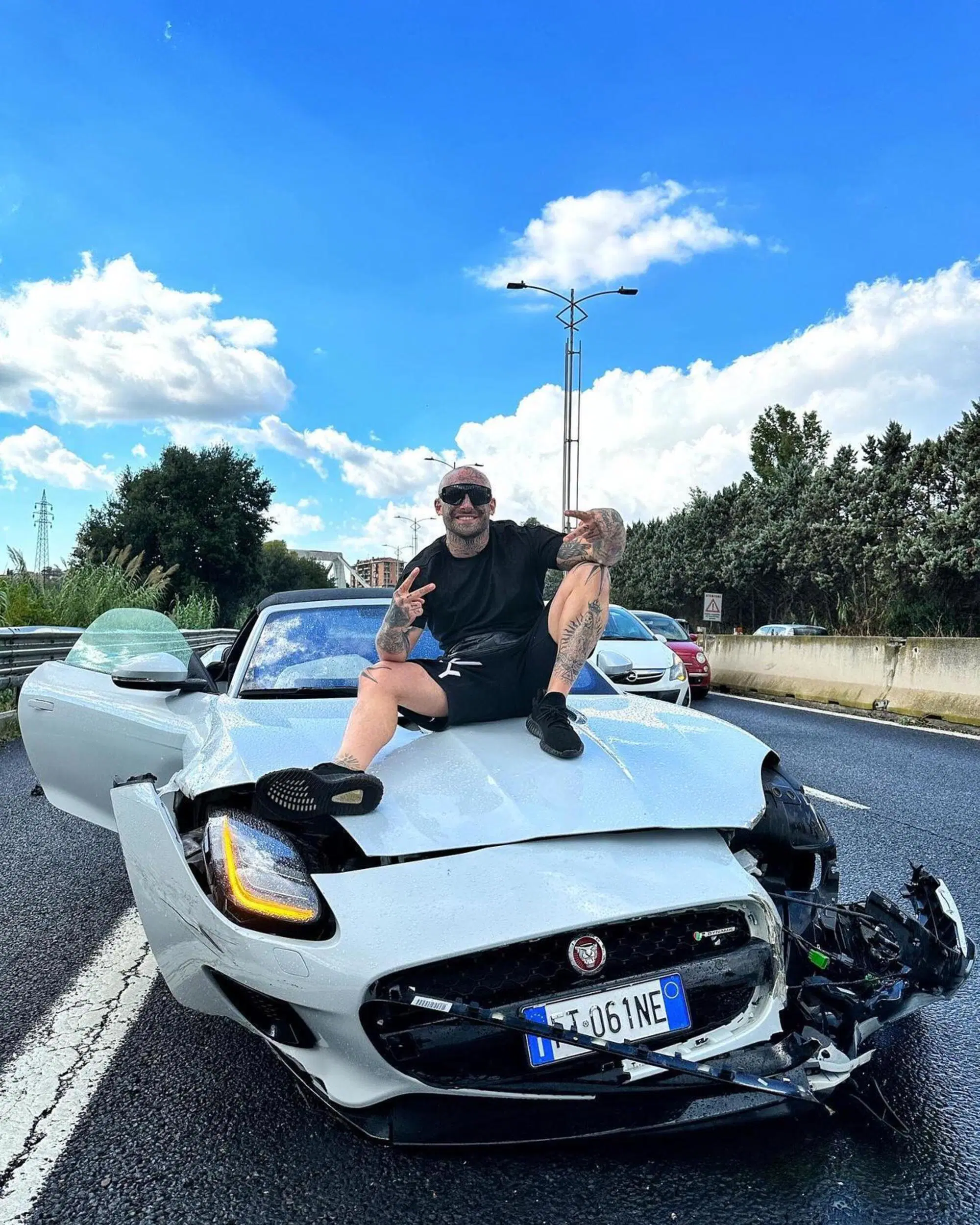 Algero Corretini sorridente dopo l'incidente 