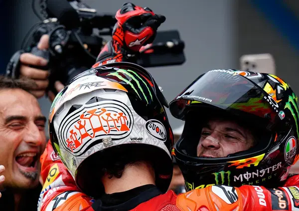 L&rsquo;Academy di Valentino Rossi per il mondiale Ducati, Bezzecchi: &ldquo;Pecco &egrave; mio amico e sono rimasto dietro"