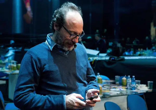 Guido Meda risponde alle critiche di un giornalista sui social: &ldquo;Seduto davanti alla TV &egrave; tutto pi&ugrave; facile"