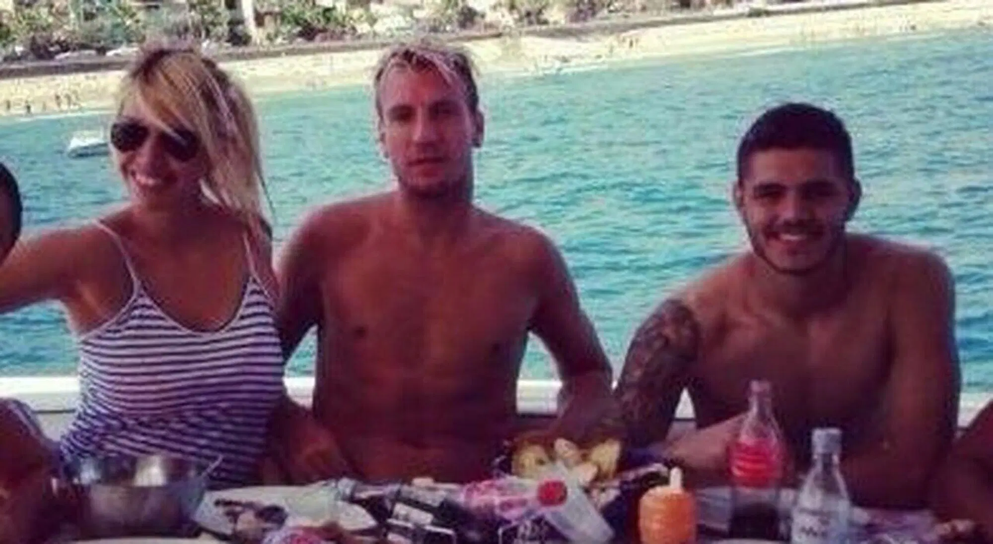 La vacanza in cui &egrave; scoppiato l'amore tra Wanda e Icardi all'insaputa di Maxi Lopez