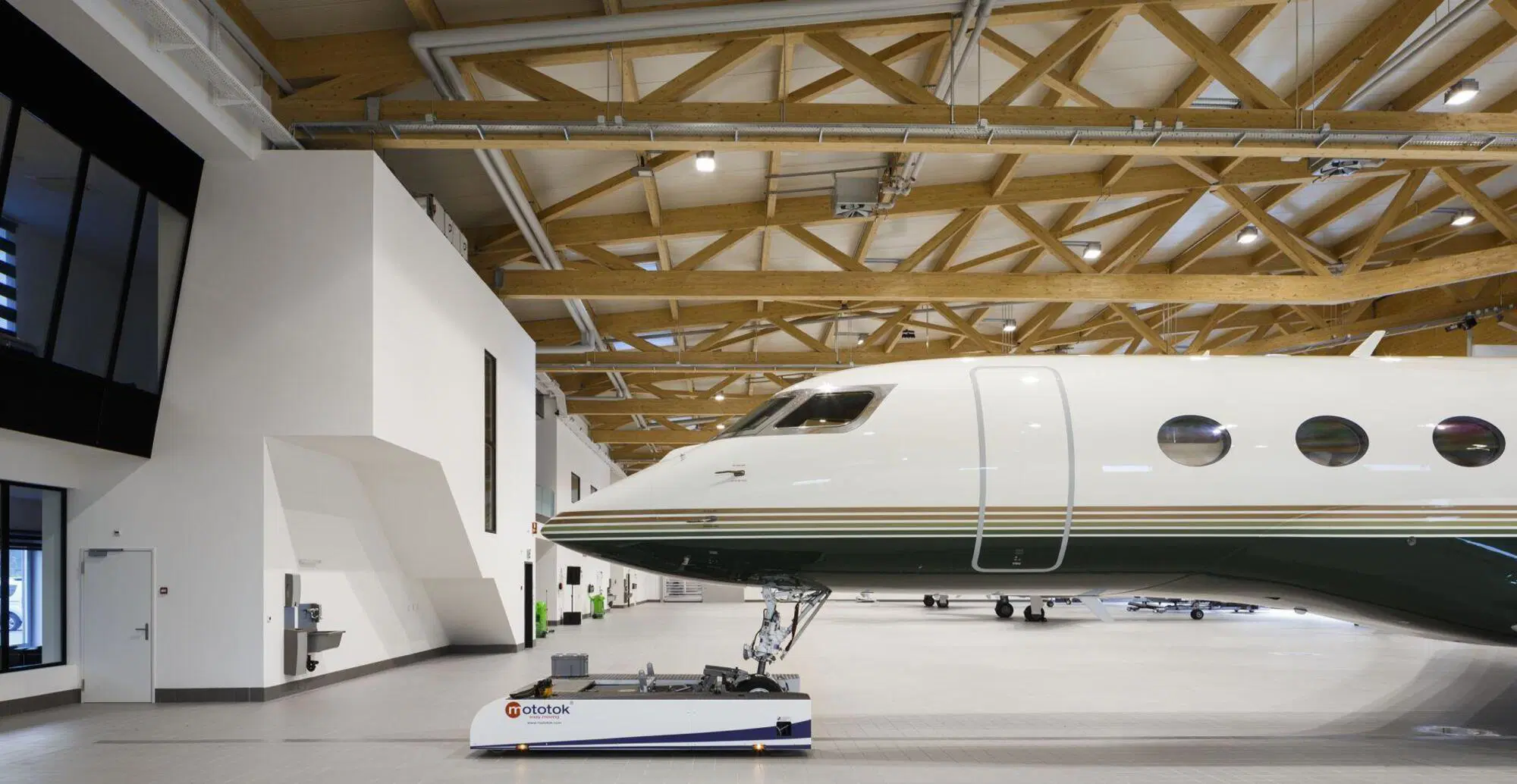 20221102 112431942 5741L'aeroporto svizzero di Sion usato per i voli privati