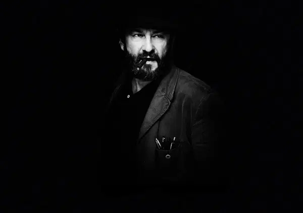 Il poeta anarchico Rondoni nel libro di Pillon? Scoppia la polemica. E lui risponde: &ldquo;Pubblico dove ca**o mi pare. Sono conformisti, parlino della poesia&rdquo;