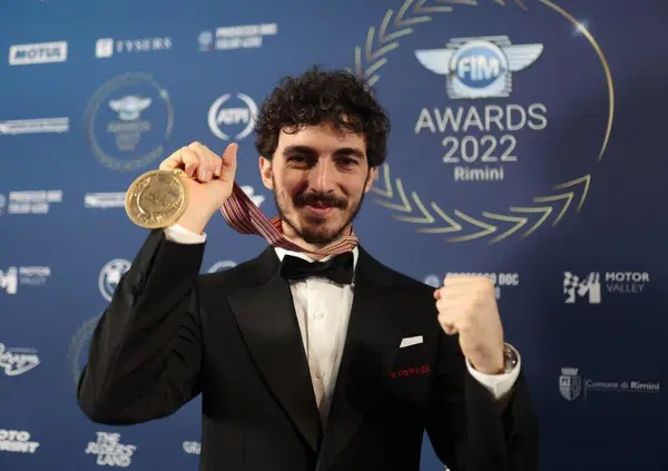 Pecco Bagnaia: &ldquo;Ci sono cose che non tutti possono chiedere a Valentino Rossi. La MotoGP? Sempre pi&ugrave; piloti in tiro, mi piace"