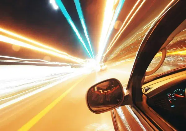 Auto confiscata e venduta all'asta: ecco cosa succeder&agrave; a chi va troppo veloce...