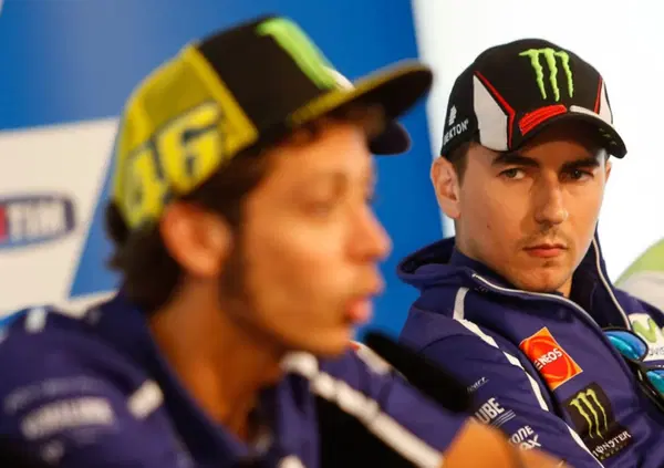 Jorge Lorenzo svela i retroscena sul 2015: "Ho sfruttato la stampa per far sentire Valentino Rossi inferiore"