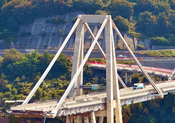 Un camion con 900 chili di droga coinvolto nel crollo del ponte Morandi? La tesi di Saviano, ma qualcosa non torna&hellip;