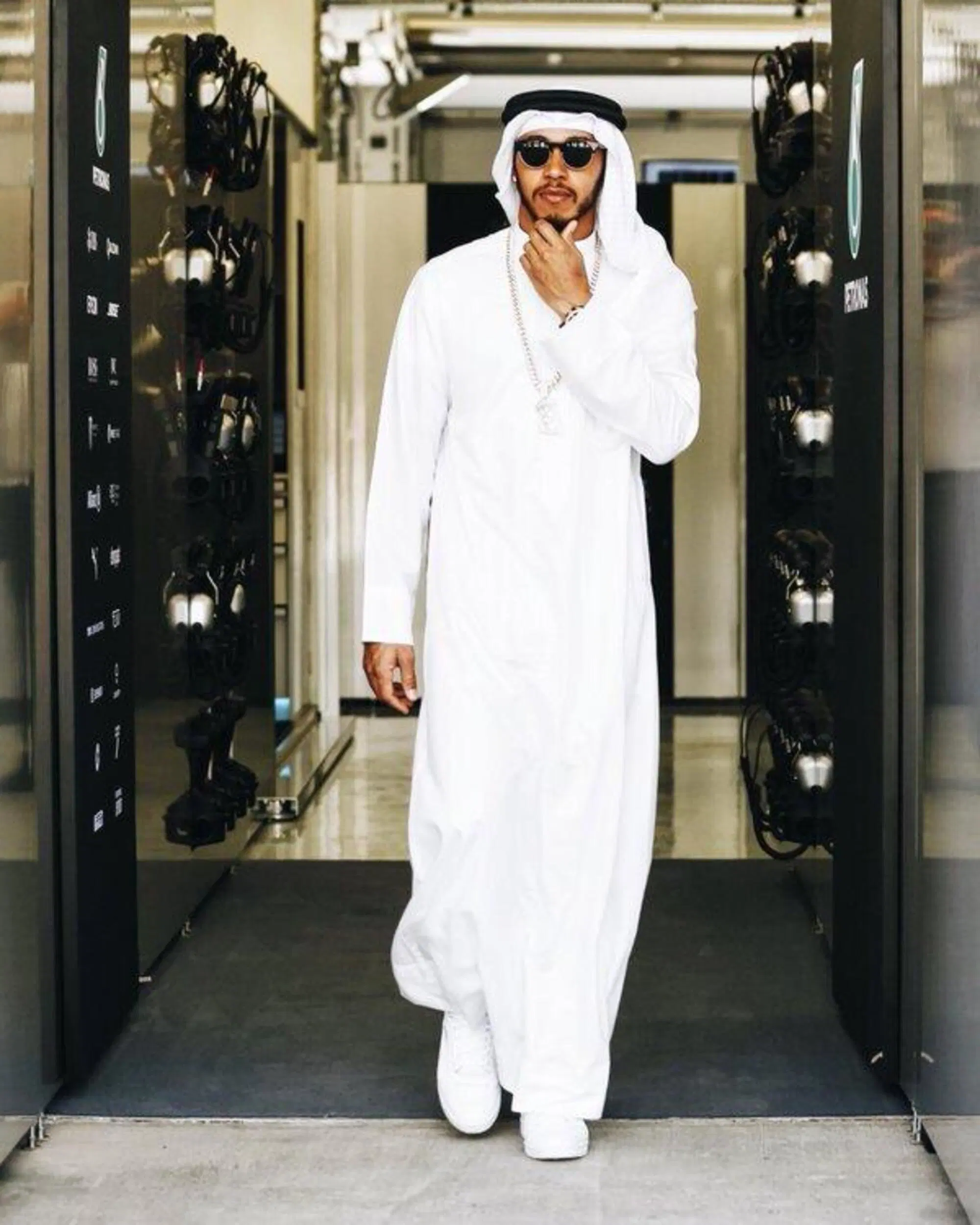 Hamilton ad Abu Dhabi