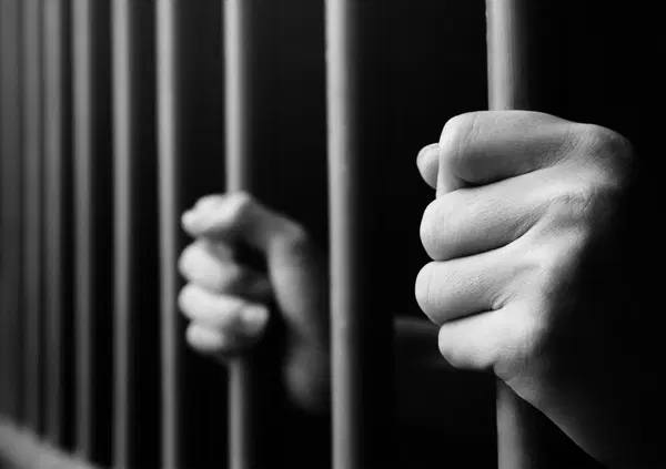 Fine pena mai (se non sappiamo adattarci ai cambiamenti della vita). Ed ecco perch&eacute; il biliardo &egrave; come l'ergastolo vero