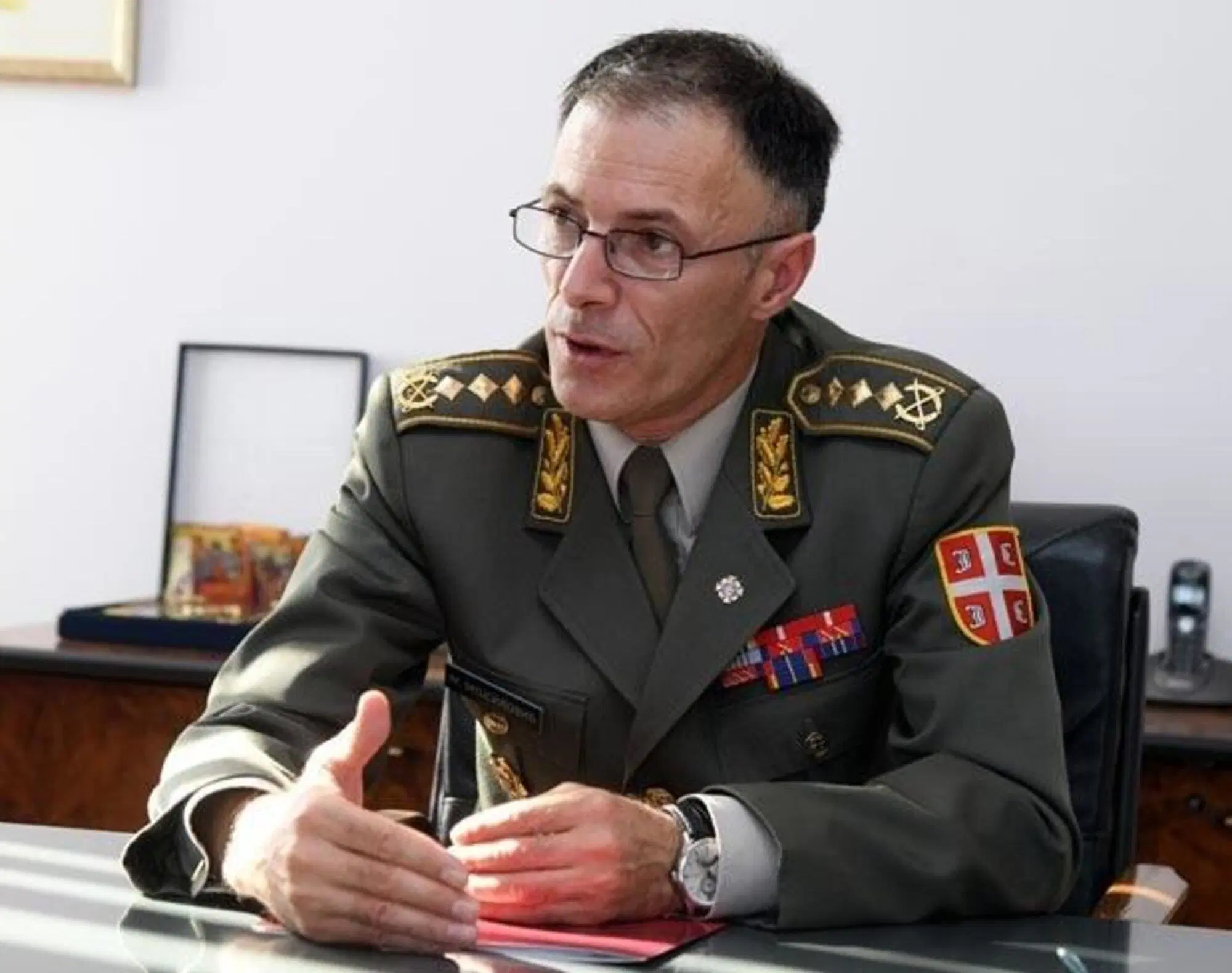 Il capo di stato maggiore serbo Milan Mojsilovic