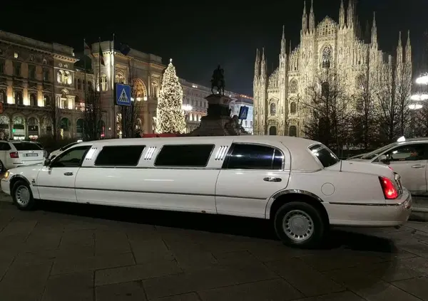 Investita sulle strisce pedonali da una limousine: dimessa dall'ospedale muore due giorni dopo