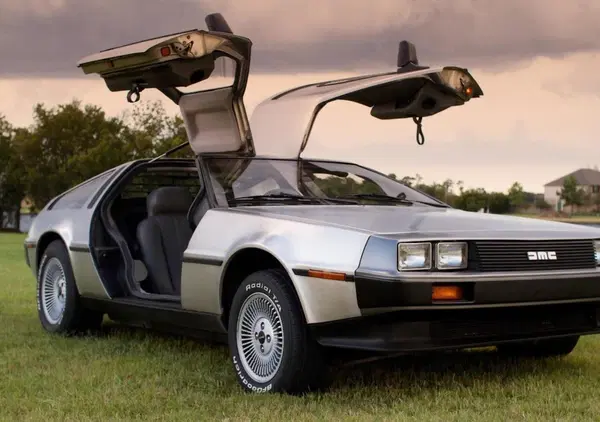 DeLorean fa causa alla Universal per i diritti economici sull'auto di Ritorno al futuro