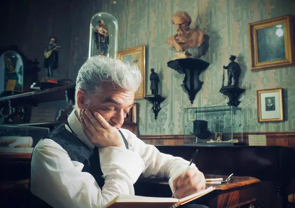 L'ultimo saluto a Benedetto XVI, il Papa pi&ugrave; rivoluzionario 