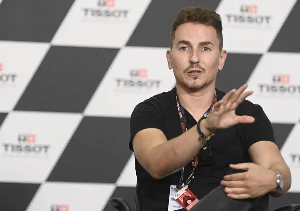 Jorge Lorenzo, la &lsquo;Finanza&rsquo; peggio di Valentino Rossi: &ldquo;Sono venuti per sconfiggermi emotivamente"