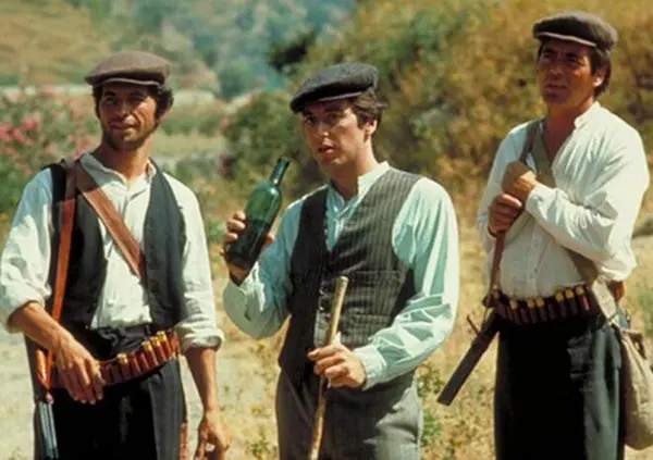 Spieghiamo ai finlandesi (e agli stranieri in generale) chi sono i siciliani: un "geniale popolo di merda"