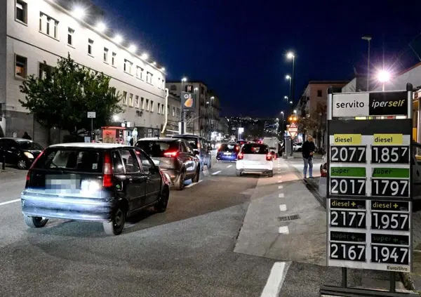 Ecco perch&eacute; dopo l'incontro con i rappresentanti del governo i sindacati dei benzinai hanno congelato lo sciopero