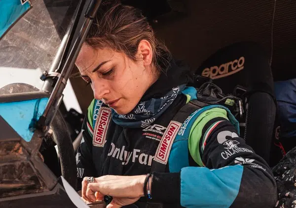 Chi per illuminare il buio lo incendia. Rebecca Busi racconta la sua prima Dakar: "Sono piena di lividi, ho perso tanti chili e avuto paura. Ma ora penso solo a tornare l&igrave;"