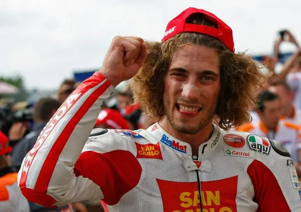 Il Sic, un compleanno e la ricerca dell'eredit&agrave;. Paolo Simoncelli: &ldquo;Marco sarebbe andato oltre Valentino Rossi&rdquo;