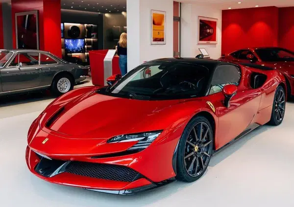 [VIDEO] Tutti sono fan della Ferrari... anche Max Verstappen! L'ultimo acquisto del pilota Red Bull