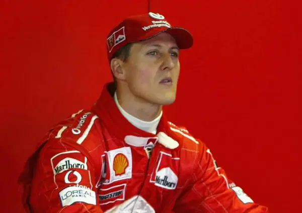 Le foto di Schumacher a letto dopo l&rsquo;incidente scattate da un amico e messe in vendita a un milione di euro: la terribile storia 
