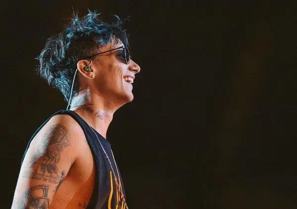 Perch&eacute; Ultimo &egrave; cos&igrave; amato nonostante i polpettoni d'amore? Questione di identit&agrave; e del vuoto a Roma lasciato da Venditti e Califano