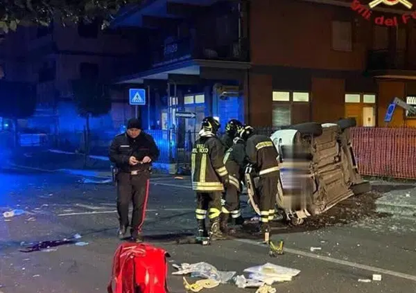 In sei su un'auto omologata per quattro ad alta velocit&agrave;, la testimonianza choc: "Giocavano alla Formula Uno"