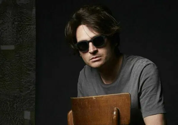 Quello &ldquo;stronzo&rdquo; di Angelo Duro sar&agrave; la vera sorpresa di Sanremo