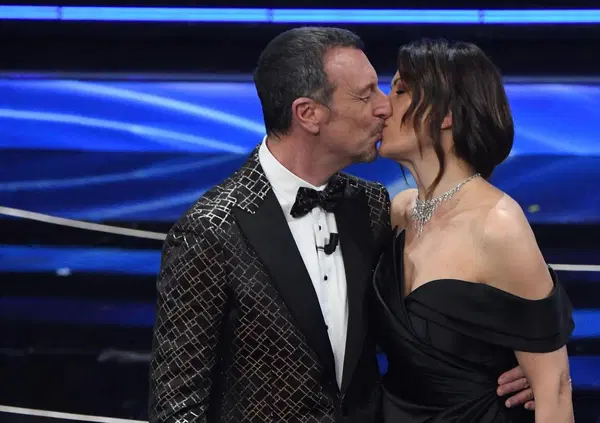 Perch&eacute; Sanremo &egrave; una enorme balena che salva il mondo (della musica)